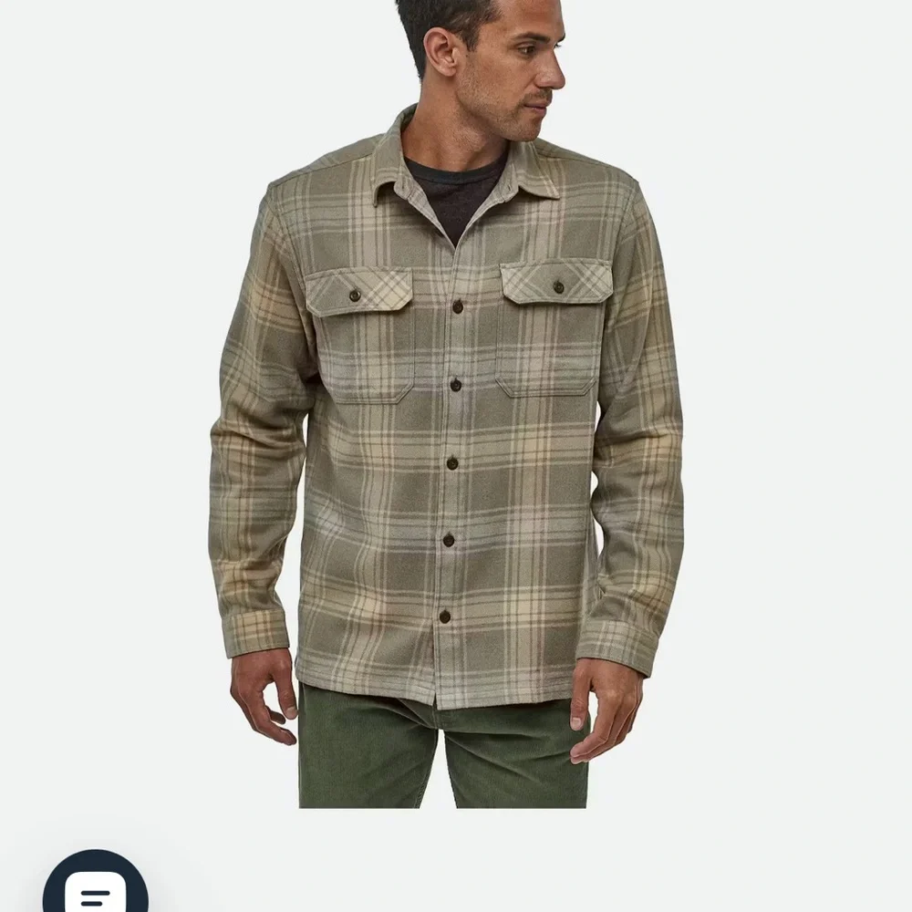 Patagonia Long Sleeved Fjord Tan Neutral Button Up Organic Cotton Shirt, Large